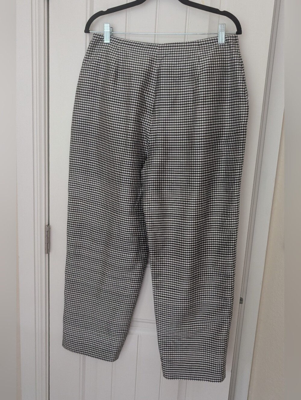 VTG Silk Cropped Tapered Black & White Gingham Pants - Picture 6 of 8